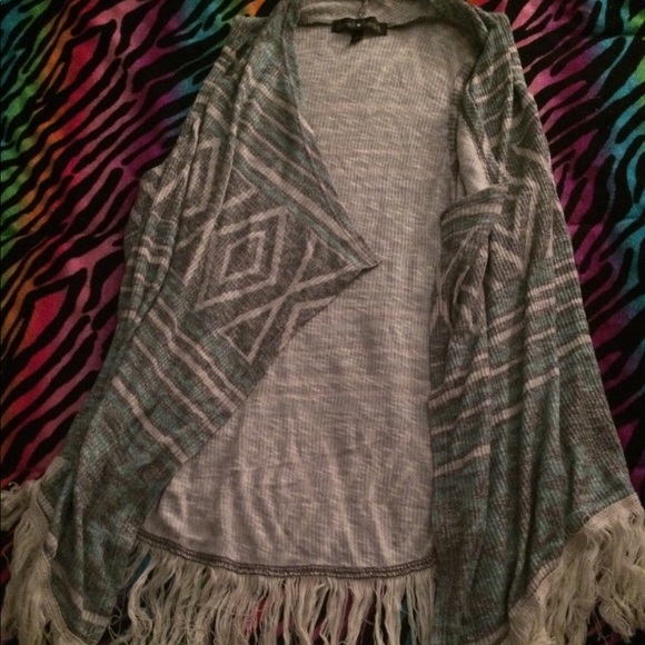 Derek Heart cover up - Picture 1 of 2